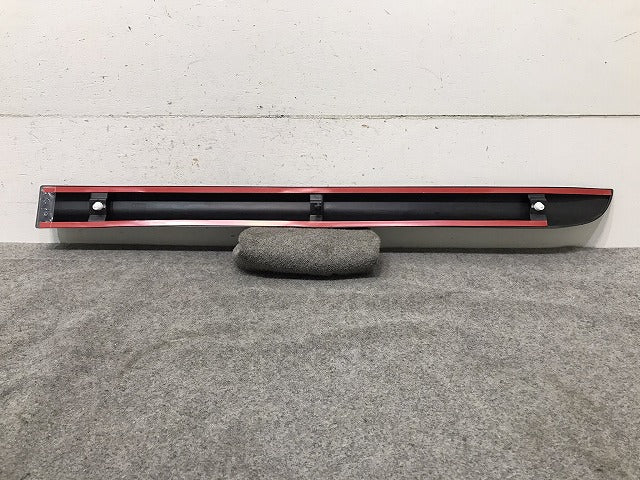新品! XC90/CB 系/2003-2015 純正 右リア ドアモール/ペイント用 31347657 V 39823082 ボルボ (117150)