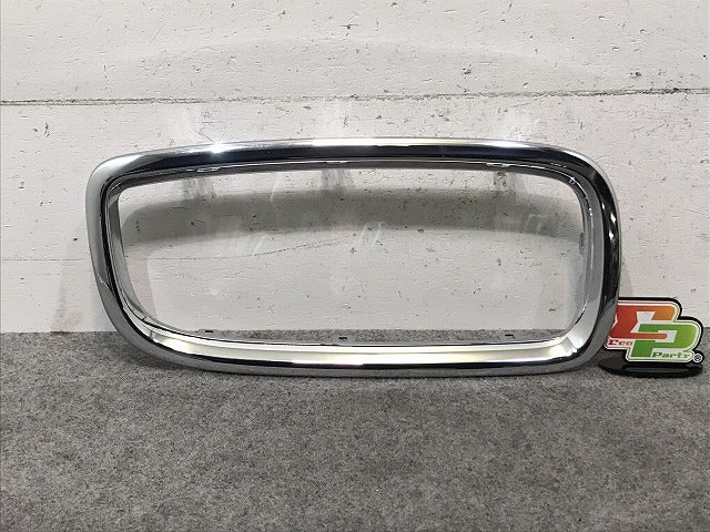 新品! 7シリーズ/E65/E65/2001-2009 純正 右フロント グリル トリム 5113 8223 220.9 51138223220 メッキ BMW (117248)