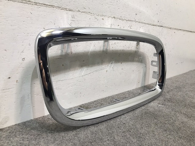 新品! 7シリーズ/E65/E65/2001-2009 純正 右フロント グリル トリム 5113 8223 220.9 51138223220 メッキ BMW (117248)