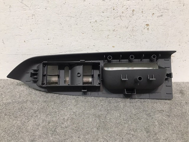 新品! トゥーラン/1T系/2003-2015 純正 右フロントドア ウィンドウスイッチパネル 運転席側 1T2 867 372E 1T2867372E75R VW (117265)