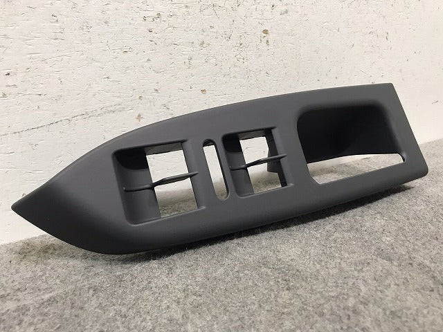 新品! トゥーラン/1T系/2003-2015 純正 右フロント パワーウィンドウスイッチ カバー 右ハンドル用 1T2 867 372E 1T2867372E75R(117270)