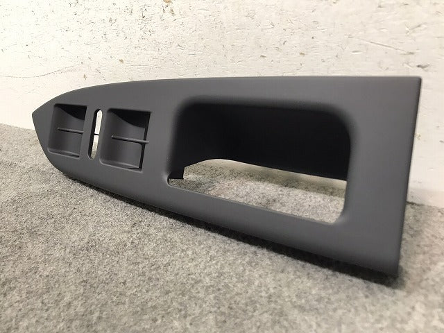 新品! トゥーラン/1T系/2003-2015 純正 右フロント パワーウィンドウスイッチ カバー 右ハンドル用 1T2 867 372E 1T2867372E75R(117271)