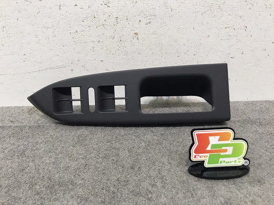 新品! トゥーラン/1T系/2003-2015 純正 右フロント パワーウィンドウスイッチ カバー 右ハンドル用 1T2 867 372E 1T2867372E75R(117272)