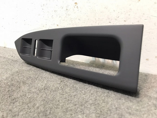 新品! トゥーラン/1T系/2003-2015 純正 右フロント パワーウィンドウスイッチ カバー 右ハンドル用 1T2 867 372E 1T2867372E75R(117272)