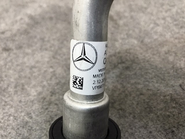 新品! Cクラス/W204/2007-2014 純正 エアコンホース A 204 830 26 15 2048302615 メルセデスベンツ (117294)
