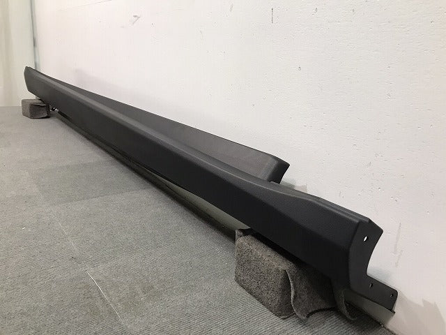 新品! Mクラス/ML/W164 純正 右サイドステップ/サイドスカート A 164690 08 40 1646901240 素地 メルセデスベンツ (117519)