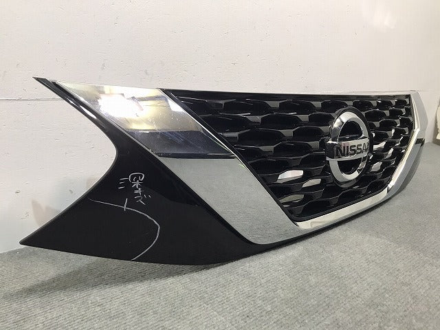 ルークス ROOX/B44A/B45A/B47A/B48A 純正 フロントグリル/ラジエターグリル/ラジエーターグリル 62310 7NE0A ブラック 日産/NISSAN(118081)