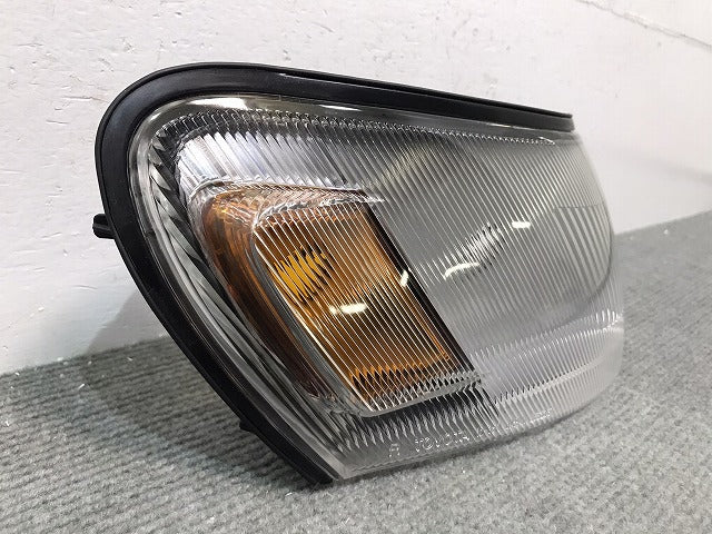 新品! カローラ/AE100/EE101/AE104/CE104 純正 右ウィンカー ハロゲン KOITO 12-357 81611-12530 トヨタ (118141)