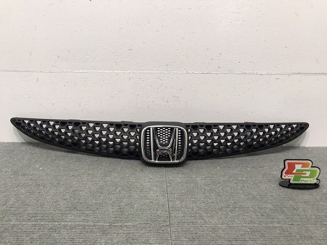 新品! フィット/GD1/GD2/GD3/GD4 純正 フロントグリル/ラジエターグリル/ラジエーターグリル 08F21-SAA-BE0 素地/メッキ ホンダ (118249)