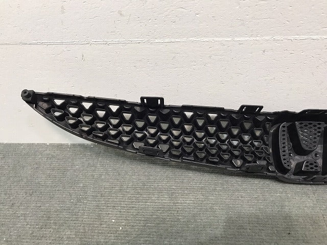 新品! フィット/GD1/GD2/GD3/GD4 純正 フロントグリル/ラジエターグリル/ラジエーターグリル 08F21-SAA-BE0 素地/メッキ ホンダ (118249)