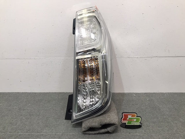 デイズルークス ハイウェイスター/ekスペース カスタム/B21A/B11A 純正 右テールランプ/ライト/レンズ LED IMASEN 1146-399R 日産 (118290)