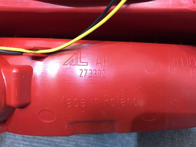 新品! Q7(7L)4L系/2007-2009 社外 右テールランプ/ライト/レンズ ハロゲン BOSCH 0 319 309 204 アウディ (118319)