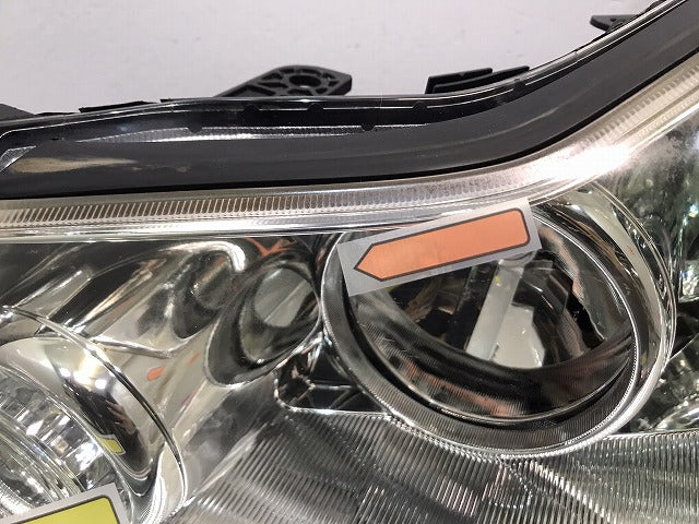 フーガ/50系/Y50/GY50/PNY50/PY50 純正 前期 左ヘッドライト/ランプ レベライザー キセノン HID バラスト AFS付 刻印B P4770 日産(118344)