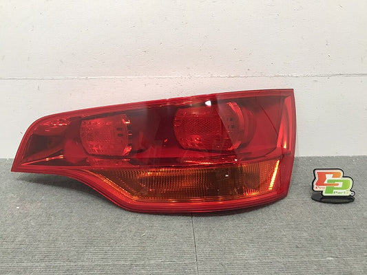 新品! Q7(7L)4L系/2007-2009 社外 右テールランプ/ライト/レンズ ハロゲン BOSCH 0 319 309 204 アウディ (118360)