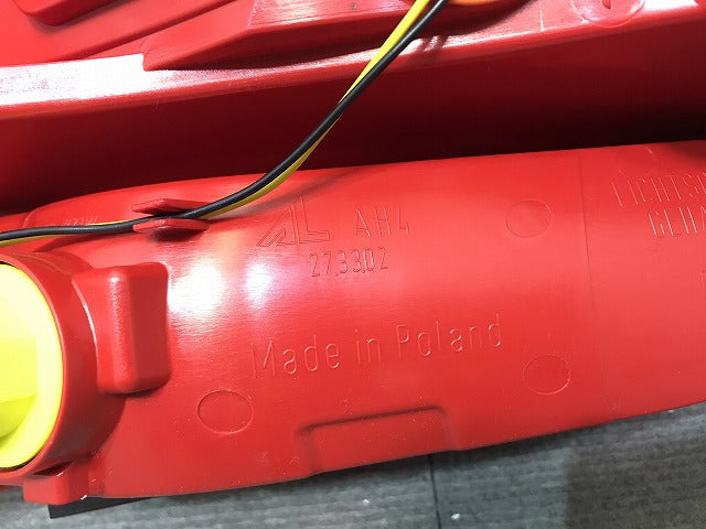 新品! Q7(7L)4L系/2007-2009 社外 右テールランプ/ライト/レンズ ハロゲン BOSCH 0 319 309 204 アウディ (118360)