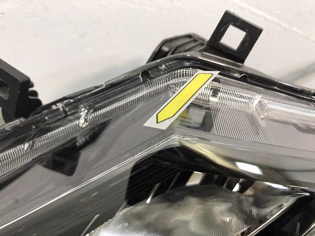 セレナ ハイウェイスター/XV/X/G/C27/GC/GFC/GNC/GFNC/27 純正 前期 左ヘッドライト/キセノン HID レベライザー 刻印Z 100-23721(118363)