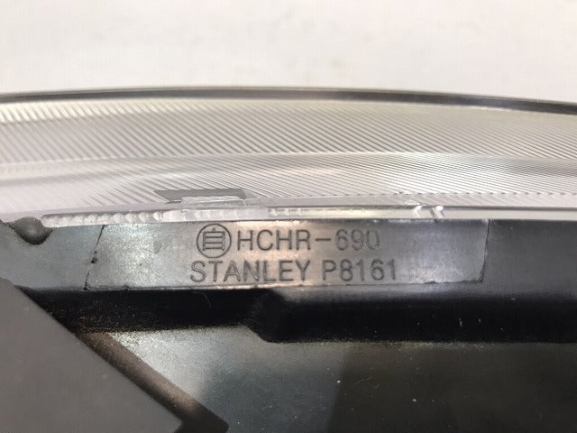 ビアンテ BIANTE/CCEAW/CCEFW/CC3FW 純正 右ヘッドライト/ランプ ハロゲン レベライザー STANLEY P8161 マツダ MAZDA (118373)