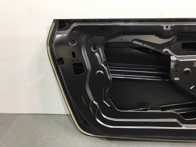 新品! 3シリーズ クーペ/E92 純正 左フロントドア 41 51 7 200 569 41517200569 未塗装 BMW (118430)
