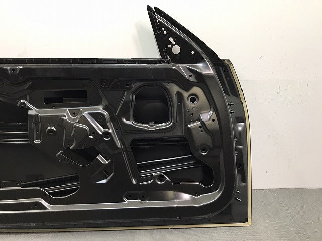 新品! 3シリーズ クーペ/E92 純正 左フロントドア 41 51 7 200 569 41517200569 未塗装 BMW (118430)