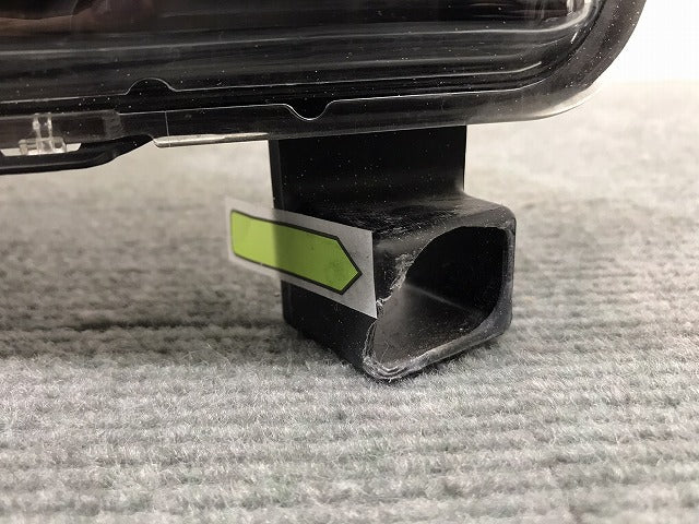 セレナ ハイウェイスター/XV/X/G/C27/GC27/GFC27/GNC27/GFNC27 純正 前期 右ヘッドライト LED レベライザー 刻印Z KOITO 100-23721(118742)
