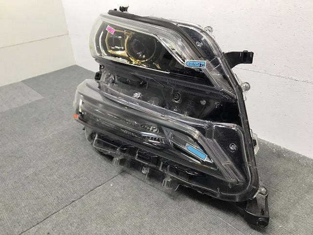 ヴェルファイア/ゴールデンアイズ/30系/AGH30W/AGH35W/GGH30W/GGH35W/AYH30W 純正 前期 右ヘッドライト/LED 刻印シ ICHIKOH 58-64(118800)