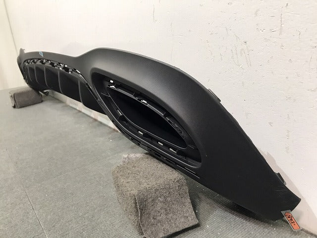 新品! Aクラス/W177/AMG 純正 リアスポイラー バンパーガーニッシュ/ディフューザー/アンダー/下部 A 117 885 37 01 1778853701 (118915)