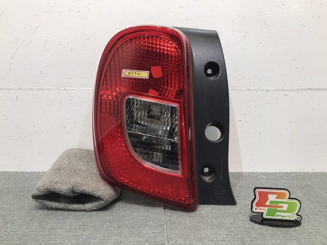 マーチ MARCH/K13/NK13 純正 後期 左テールランプ/ライト/レンズ ハロゲン KOITO 220-17944 26559-3HM0A 日産 NISSAN (119013)