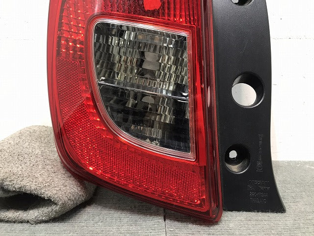 マーチ MARCH/K13/NK13 純正 後期 左テールランプ/ライト/レンズ ハロゲン KOITO 220-17944 26559-3HM0A 日産 NISSAN (119013)