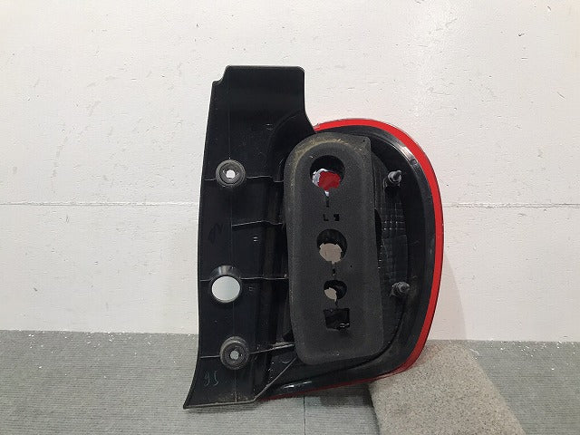 マーチ MARCH/K13/NK13 純正 後期 左テールランプ/ライト/レンズ ハロゲン KOITO 220-17944 26559-3HM0A 日産 NISSAN (119013)
