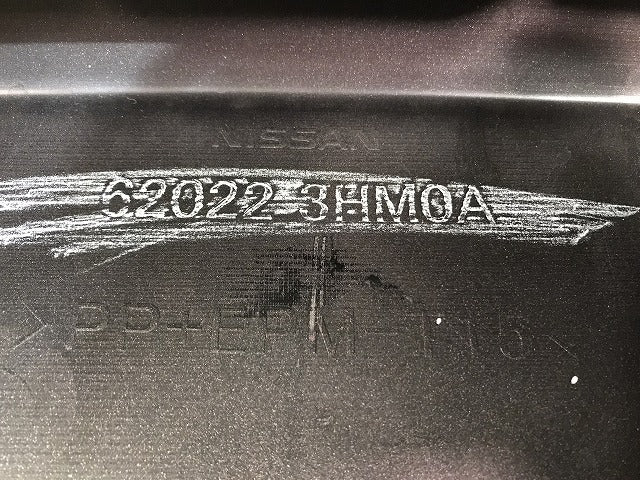 マーチ MARCH/K13/NK13 純正 後期 フロントバンパー 62022 3HM0A ナデシコピンク カラーNo.NAR 日産 NISSAN (119020)