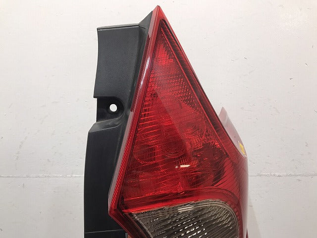 ノート NOTE/E12/HE12/NE12/SNE12 純正 前期 右テールランプ/ライト/レンズ ハロゲン LED ICHIKOH D117 日産 NISSAN (119050)