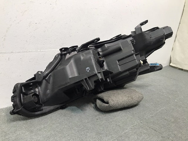 カムリ/ハイブリッド /AXVH75/AXVH70 純正 中期 右 ヘッドライト/ランプ LED 刻印H KOITO 33-275 81145-33E72 トヨタ(119126)