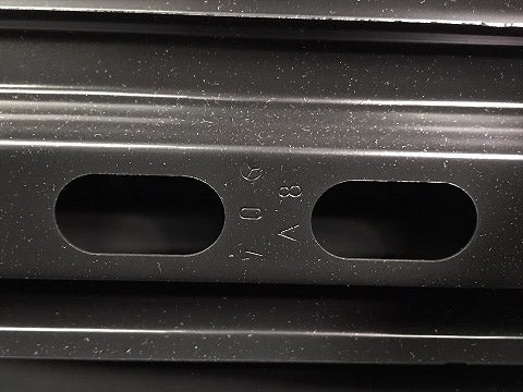 新品 CLSクラス/W219/2005-2010 純正 左フロントドア A 219 720 01 05/A2197200105 未塗装 Mercedes Benz (119156)