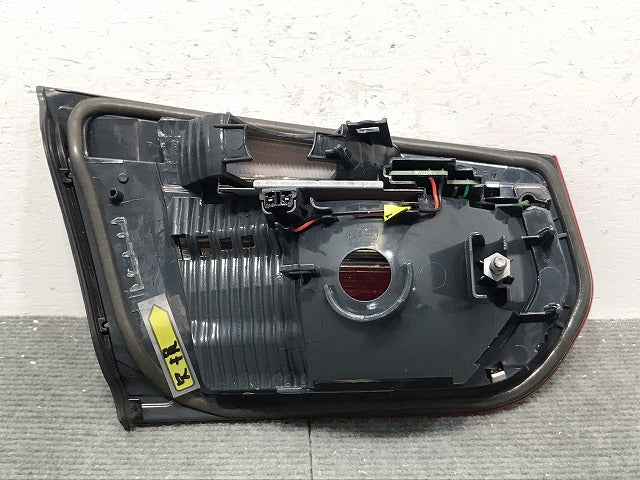3シリーズ/F30/F31 純正 前期 右テールランプ/ライト/レンズ LED 183611-12/7259916-10 BMW (119204)