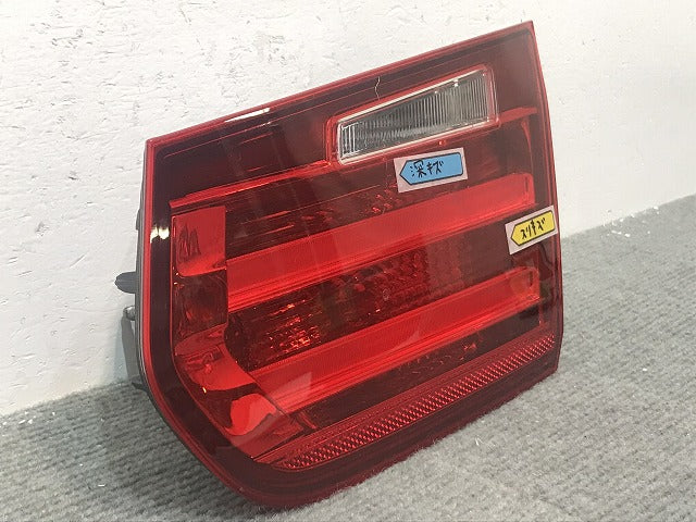 3シリーズ/F30/F31 純正 前期 右テールランプ/ライト/レンズ LED 183611-12/7259916-10 BMW (119205)