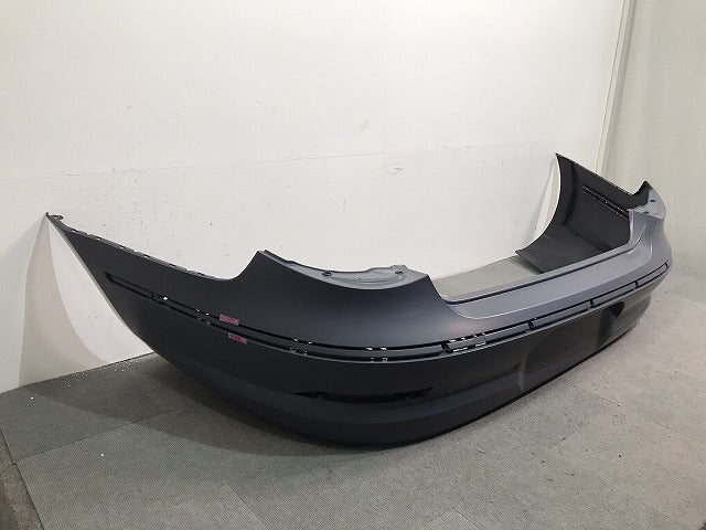 新品! パサート/3C/2009-2012 純正 リアバンパー 3C8 807 421 A 3C8807421FGRU 未塗装 フォルクスワーゲン (119253)