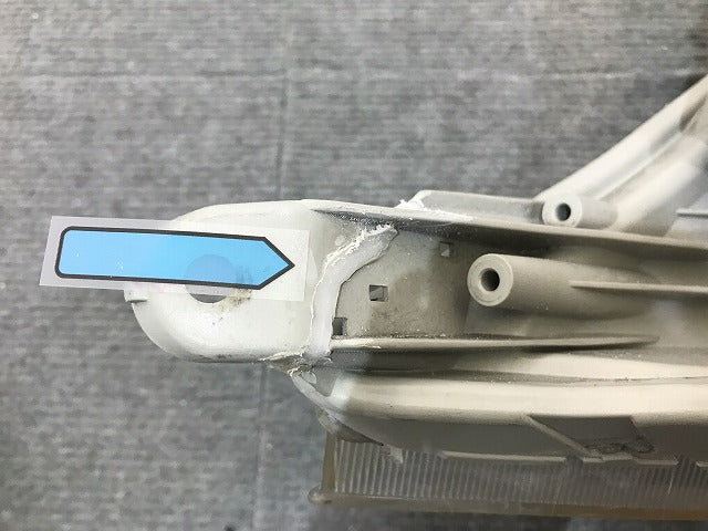 ムーヴ/LA100S/LA110S 純正 前期 左ヘッドライト/ランプ ハロゲン レベライザー 刻印ラ STANLEY P9501 ダイハツ (119336)