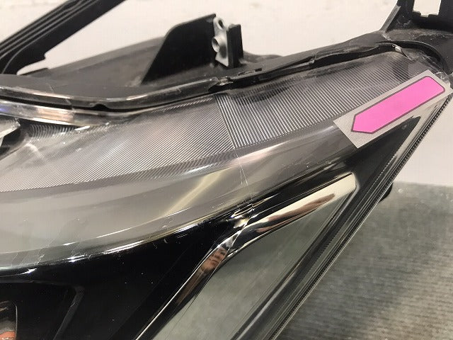 セレナ ハイウェイスター/C27/GC27/GFC27/GNC27/GFNC27 純正 前期 左ヘッドライト LED レベライザー 刻印Z 100-23721 26075-5TF5A (119576)