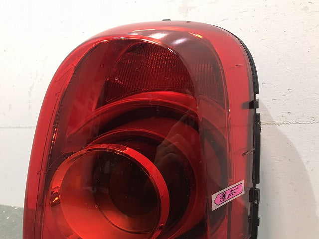 クロスオーバー/F60 純正 右テールランプ/ライト/レンズ ハロゲン F03636850L ミニ MINI (119579)