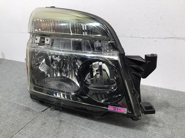 ヴォクシー VOXY/60系/AZR60G/AZR65G 純正 後期 右ヘッドライト/ランプ キセノン HID レベライザー KOITO 28-182 81130-28890 (119792)