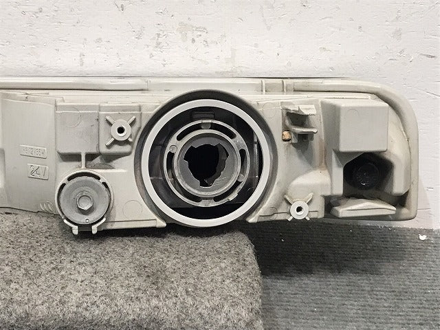ムーヴコンテ/ピクシススペース/L575S/L585S/L575A/L585A 純正 後期 右フォグランプ ハロゲン KOITO 114-51099 81211-B2080 (119897)