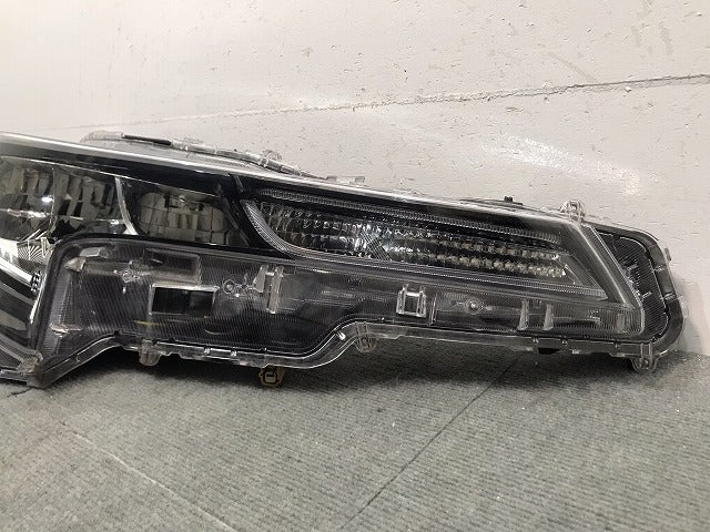 カローラスポーツ/210/NRE210H/NRE214H/ZWE211H 純正 右ヘッドライト/ランプ LED 刻印N KOITO 12-612 トヨタ (119903)