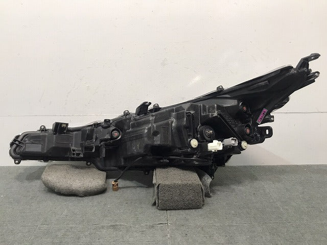 カローラスポーツ/210/NRE210H/NRE214H/ZWE211H 純正 右ヘッドライト/ランプ LED 刻印N KOITO 12-612 トヨタ (119903)