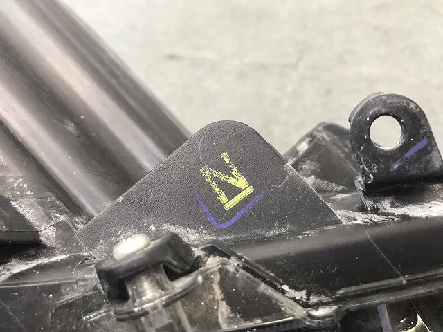 カローラスポーツ/210/NRE210H/NRE214H/ZWE211H 純正 右ヘッドライト/ランプ LED 刻印N KOITO 12-612 トヨタ (119903)