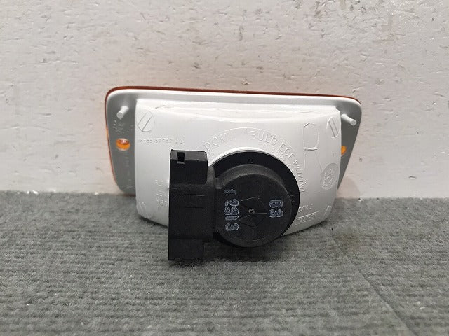 新品! ジープ ラングラー/2004-2006 純正 右フロント ウィンカー ハロゲン 55157032 AA 55157032AA-001 クライスラー (120037)