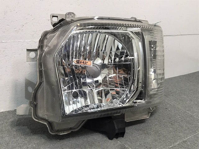 ハイエース/レジアスエース200系/4型/5型/6型/標準/ワイド 純正 左ヘッドライト/ハロゲン レベライザー KOITO 26-131 81170-26721(120088)