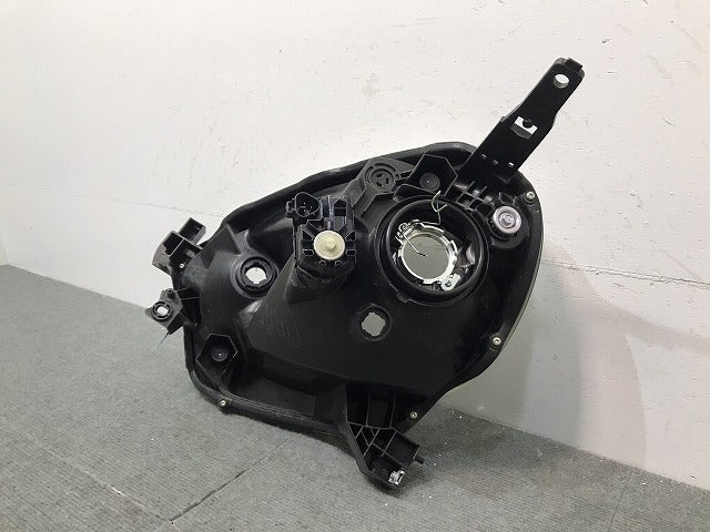 マーチ/K13/NK13 純正 後期 右ヘッドライト/ランプ ハロゲン レベライザー KOITO 100-17944 26013-3HM1A 日産 (120135)