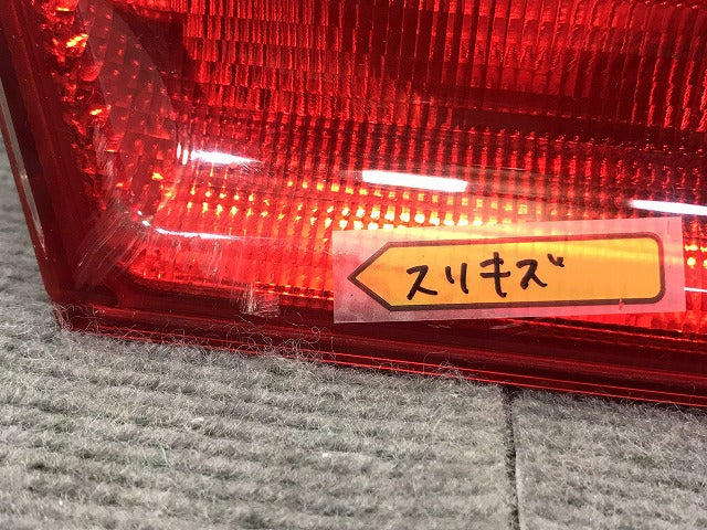Eクラス/セダン/W210 純正 左テールランプ/ライト/レンズ ハロゲン