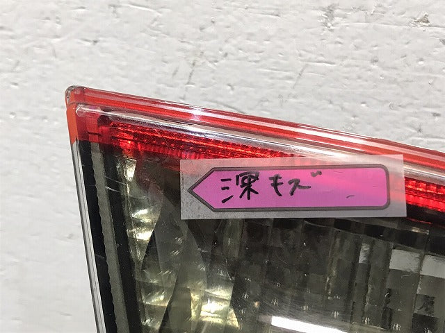けいさん専用　001002 メルセデス左テール Eクラス/セダン/W210 純正 左テールランプ/ライト/レンズ ハロゲン