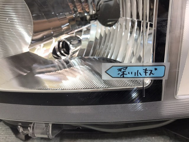 ウェイク/WAKE/ピクシスメガ/ハイゼットキャディーLA700S/LA700S/LA700A/LA710A 純正 左ヘッドライト/ハロゲン W3796 811170-B2640(120279)